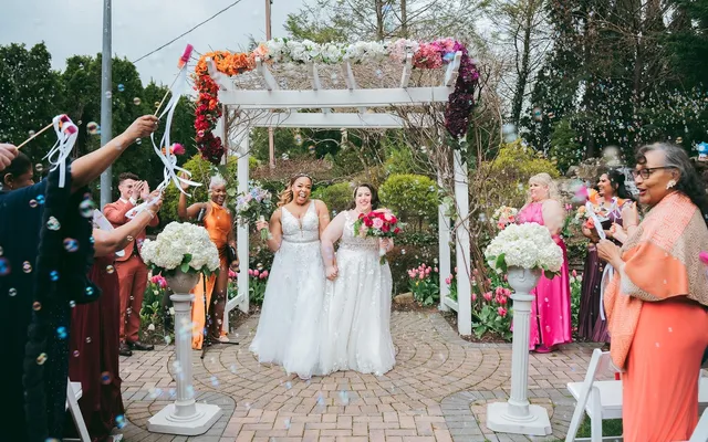 A ceremony planning kit for couples getting married in NYC